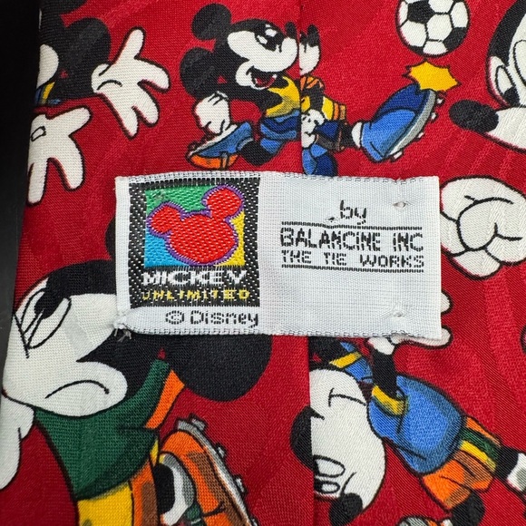 Mickey Unlimited Disney Mickey Mouse Playing Soccer Mens Necktie Red 52”L 4”W - Picture 6 of 9